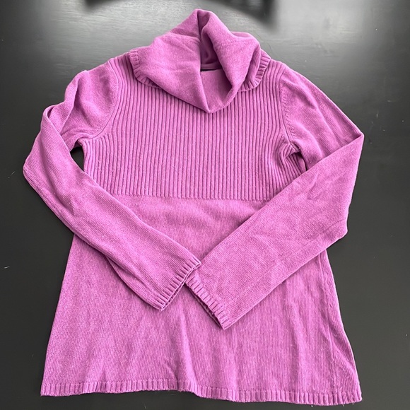 [Banana Republic] Cashmere Blend Sweater - Picture 2 of 5